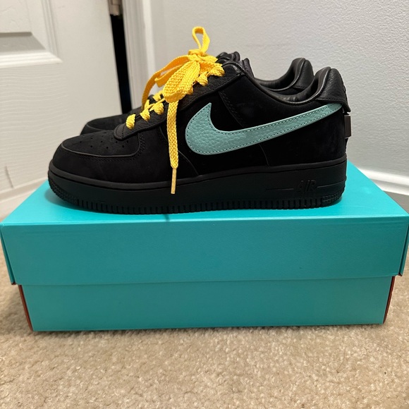 Nike Air Force 1 Tiffany and Co. 1837 - Picture 7 of 8
